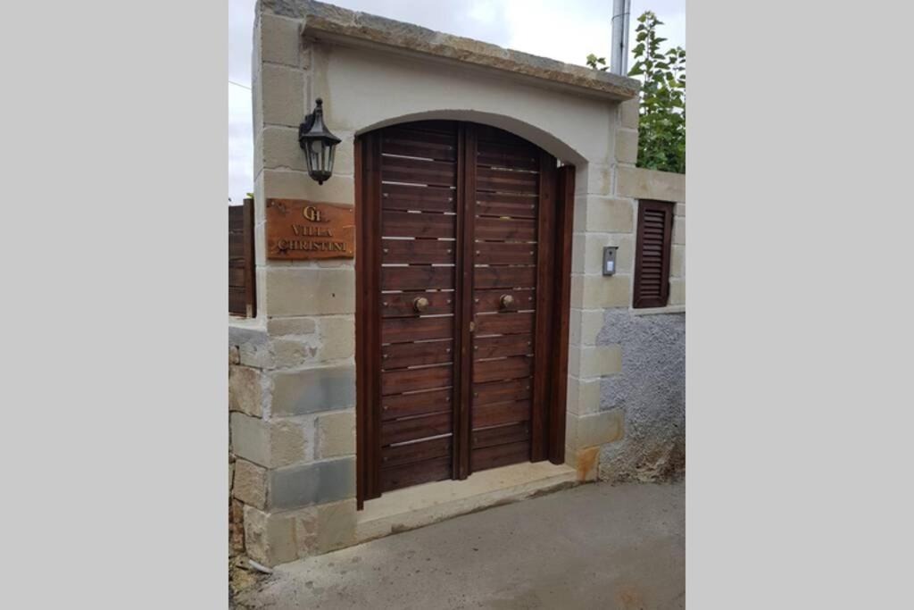 Villa Christini A Luxury Villa With Amazing Views Tzitzifes Exterior photo